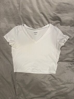 wild fable White V-Neck Cropped Tee